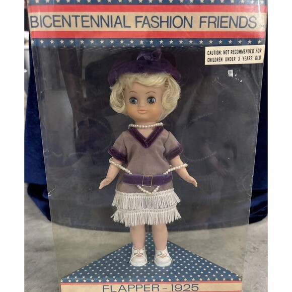 Bicentennial Fashion Friends Vintage FLAPPER 1925 NEW IN CASE. 8" - Picture 1 of 4